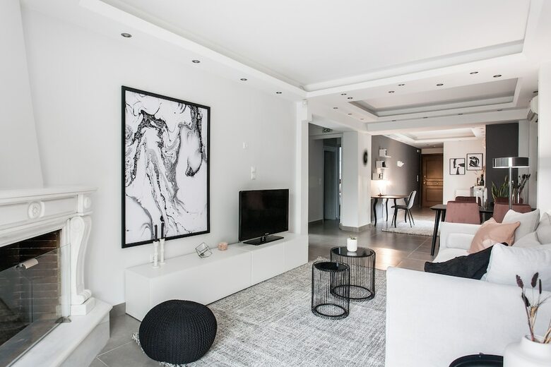 Upstreet Modernized & Spacious 2bd Apartment In Chalandri