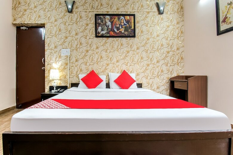 Hotel Oyo 60880 Grand Imperia Inn
