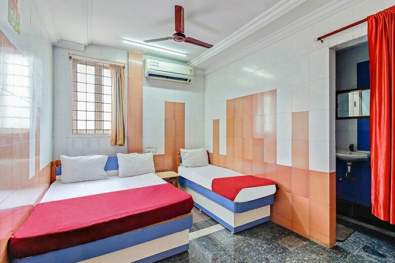 Hotel Spot On 49270 Svr Sai Priya