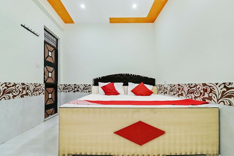 Hotel Oyo 38558 Shri Govind Dham