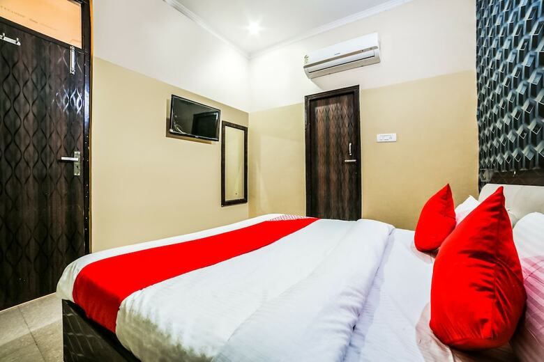 Hotel Oyo 44135 Jyoti Palace