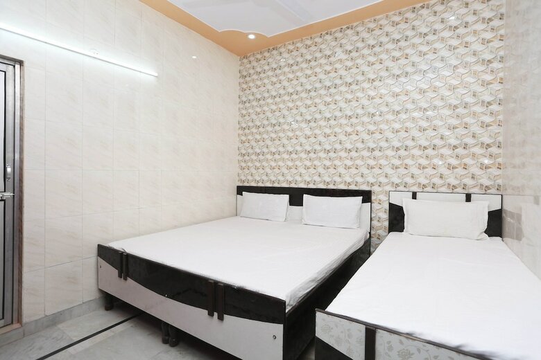 Spot On 37780 Hotel Doon Sabri