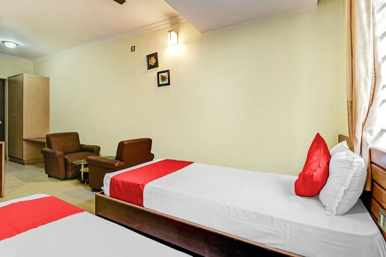 Spot On 60932 Hotel Basera Inn