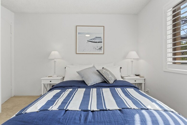 Apartamentos Shoreline, Unit 15,1 Intrepid Close