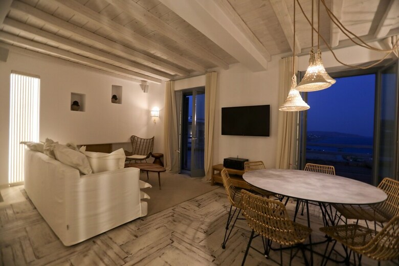 Villa Iakinthos - Mykonian Kazarte