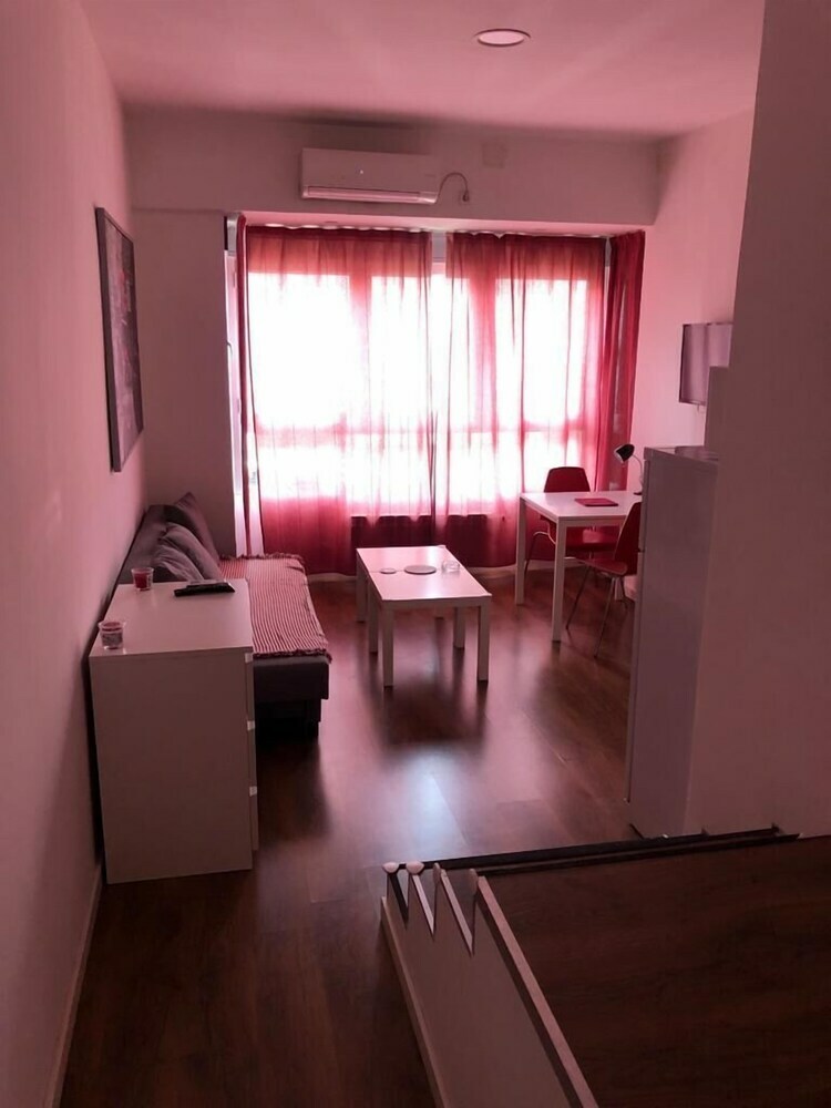 Apartamentos Eurosuite Galileo Madrid