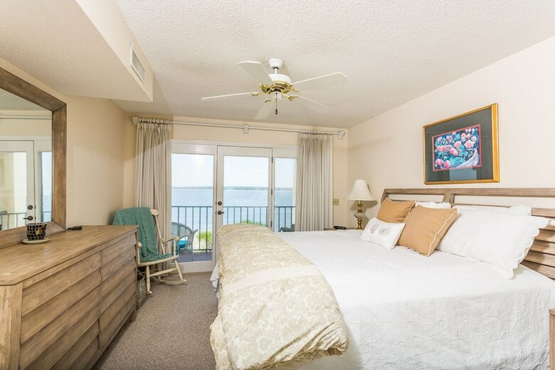 Pier Point #204 By Hodnett Cooper
