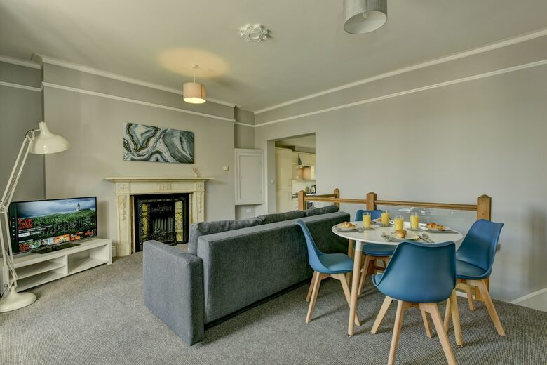 Apartamentos Karah Suites - Friarn Lawn