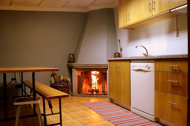 Apartamentos Alojamentos Estrela Peles