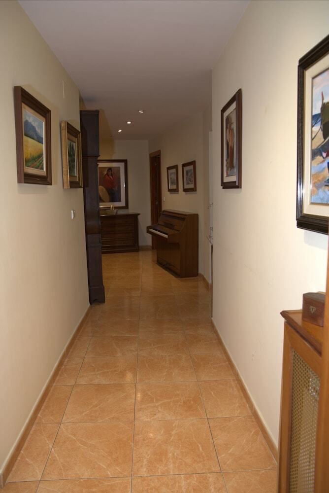 Apartamentos Queen Elisenda
