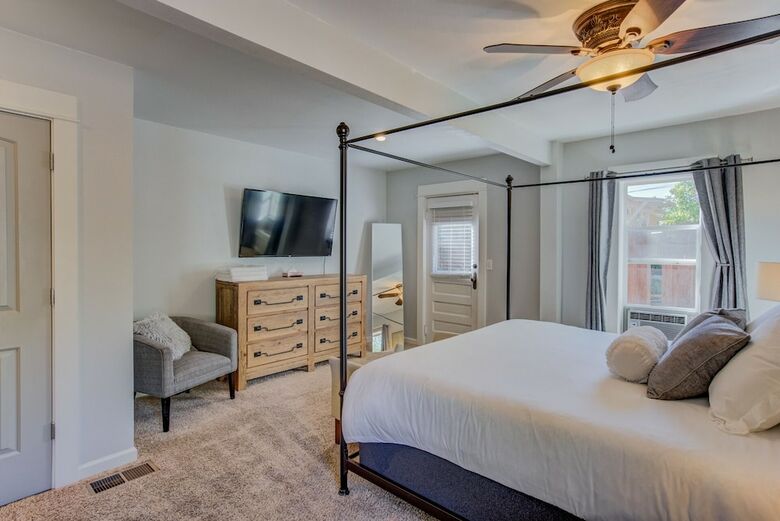 4bd Luxuryclose To Downtown3ba & Pet-friendly!!