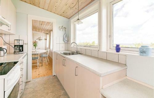 Holiday Home B�lsbakke Svaneke V