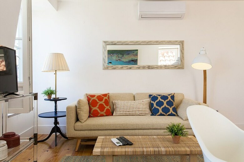 Alfama Trendy Deluxe Apartment Rentexperience