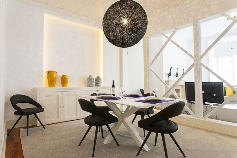 Elegant Chiado Apartment Rentexperience