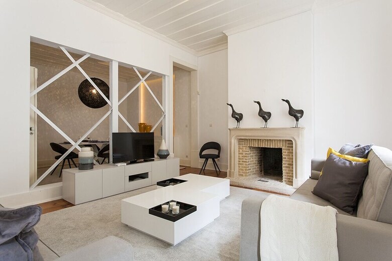 Elegant Chiado Apartment Rentexperience
