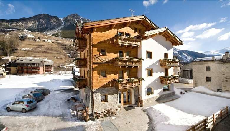 Alpen Hotel Chalet - Valdidentro