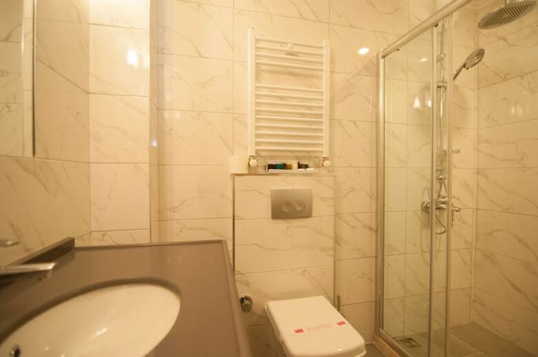 Seraglio Hotel & Suites