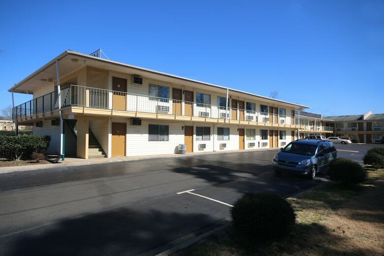 Royal Inn Charlotte Airport Hotel