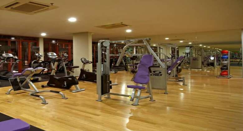 Hotel The Chateau Spa & Organic Wellness Resort