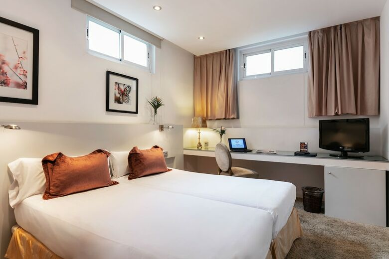 Hotel Globales Acis Y Galatea