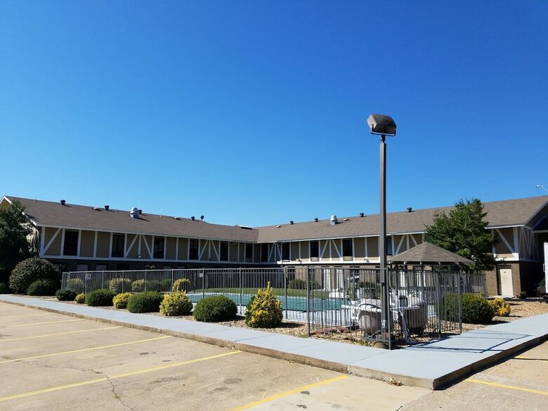 Motel Super 8 By Wyndham Bentonville