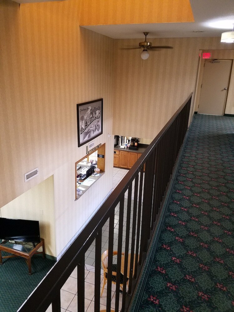 Motel Super 8 By Wyndham Bentonville