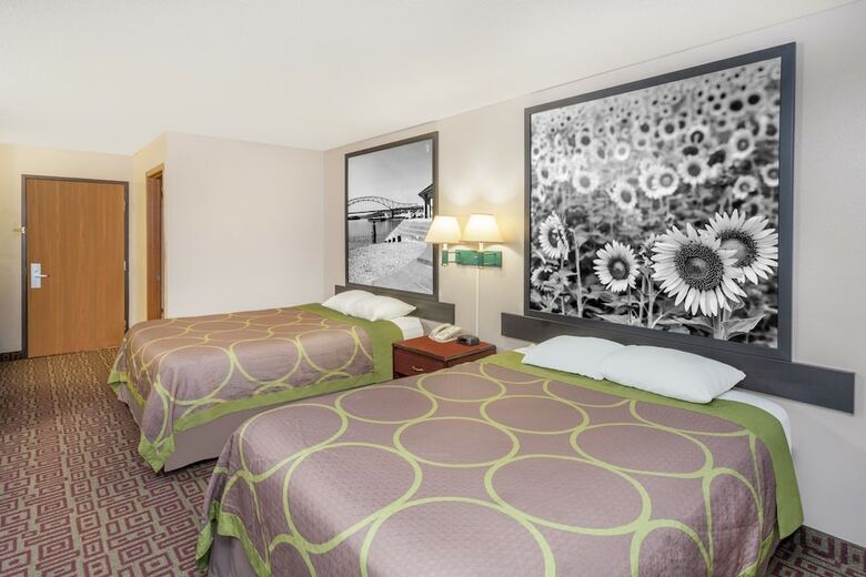 Hotel Super 8 By Wyndham Anamosa Ia