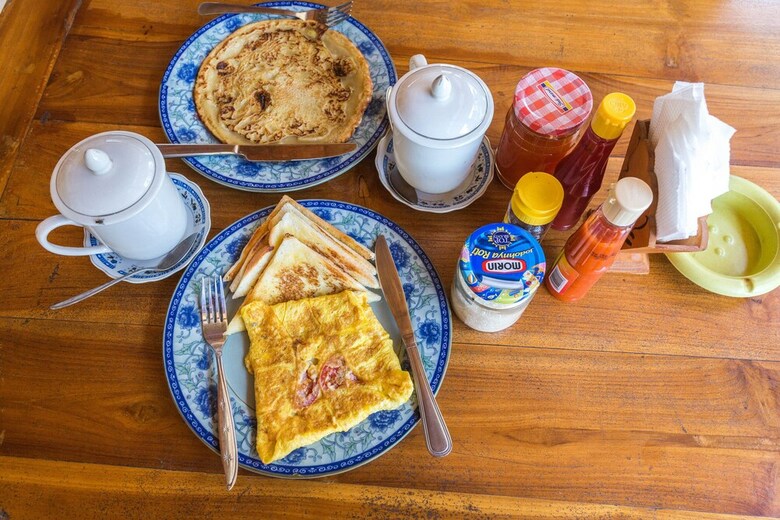 Hostal Oyo 1895 Lamancha Homestay