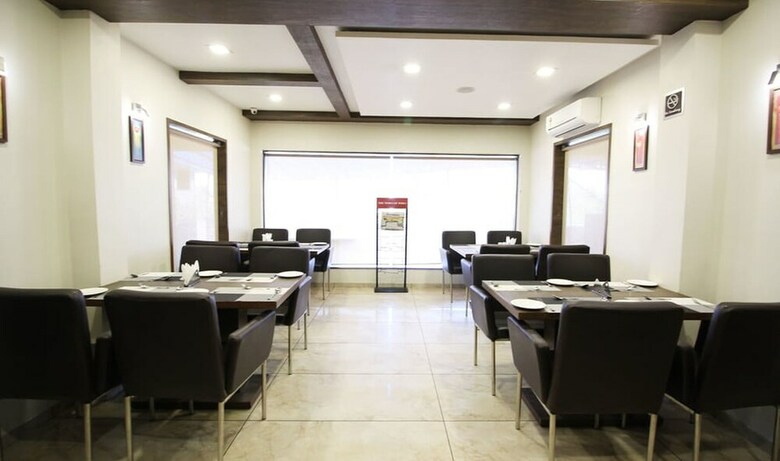 Hotel Aaram Orchard