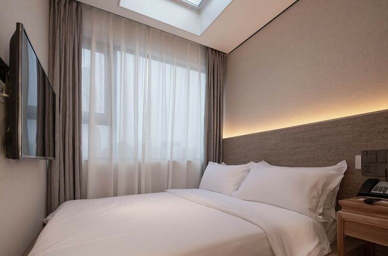 Hotel The Hidden House Chengdu Taiguli Branch