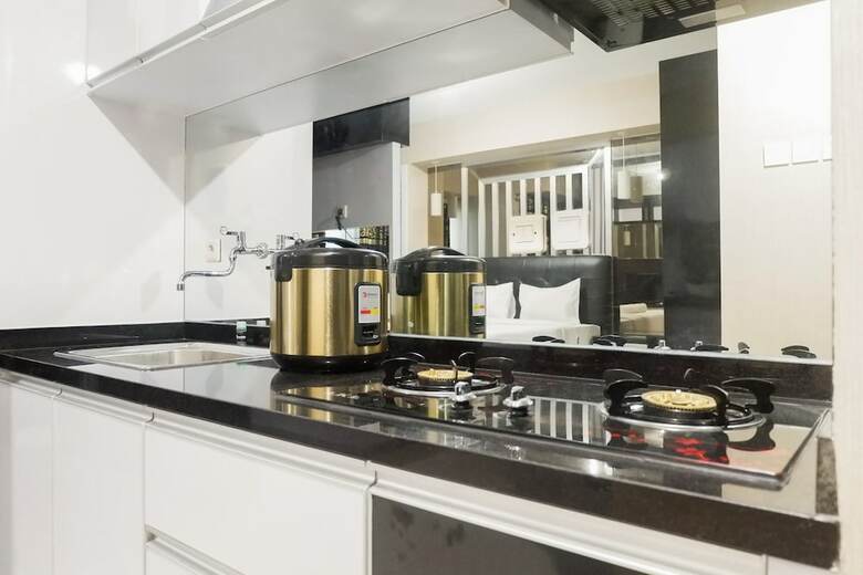 Gorgeous Studio Apartment At Supermall Mansion La Riz