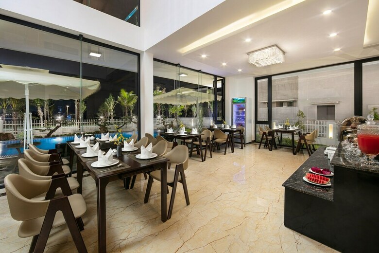 Hotel Tuan Chau Kingly Villa