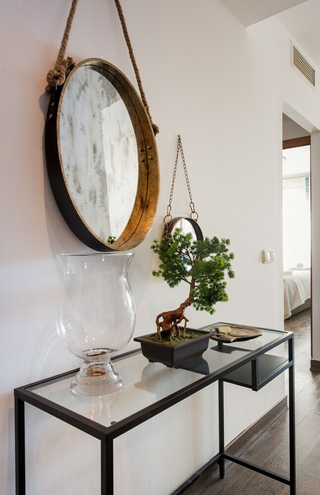 Modern 2 Bd Apartment With Private Terrace. Eslava Terrace