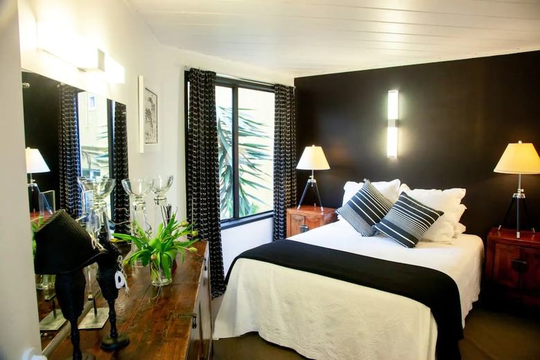 Bright 2 Bedroom Townhouse In Central Parnell