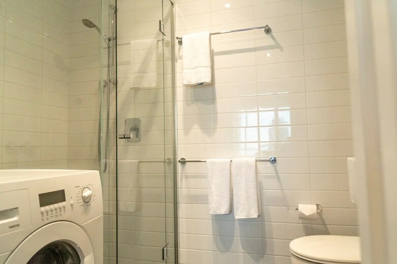 2 Bedroom Apartment With City Views