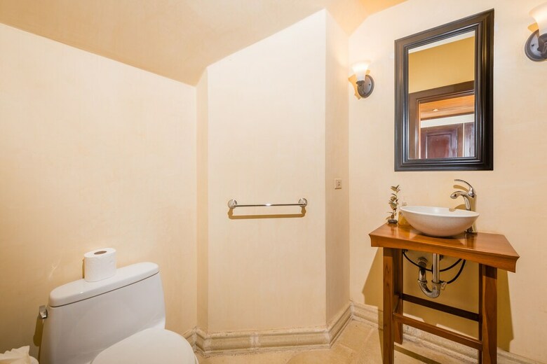 Jet Luxury At Langosta Beachresortvillas