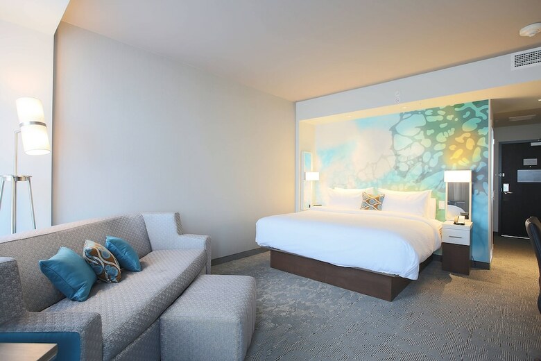 Hotel Courtyard By Marriott Montreal Brossard