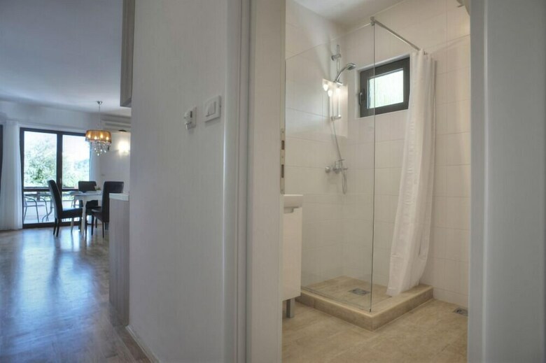 Gregovic Apartments