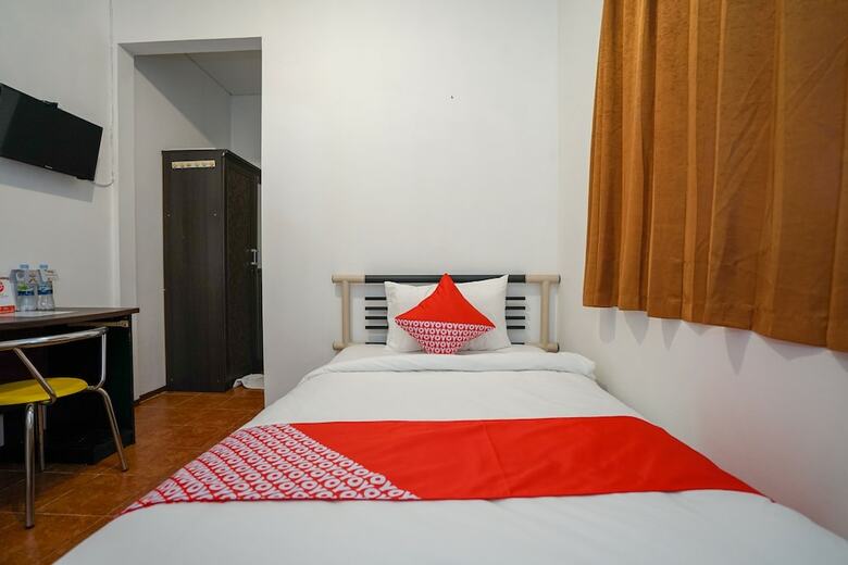 Hotel Oyo 1844 Bravo Residence