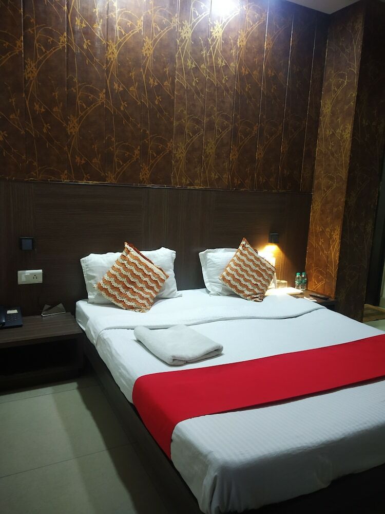 Hotel Adb Rooms Glance Inn Laxmi Nagar