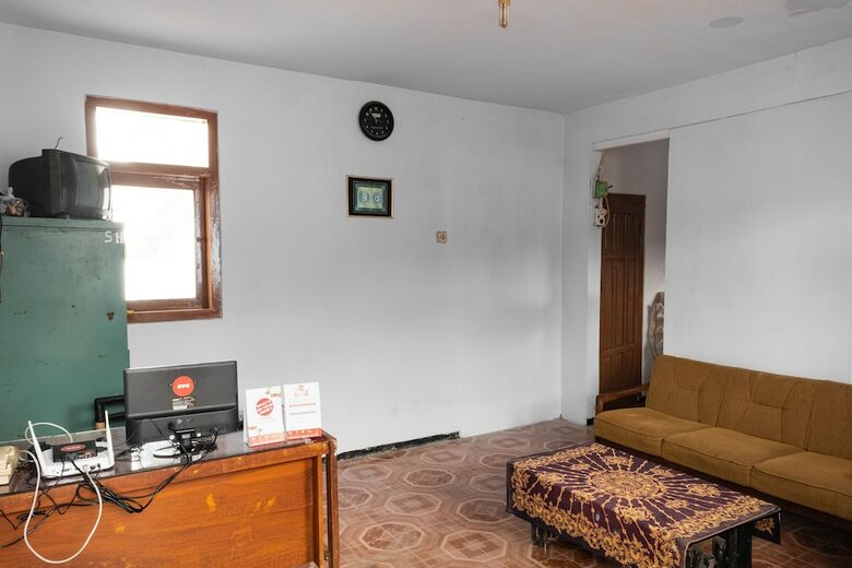 Hostal Oyo 1719 Penginapan Rizky