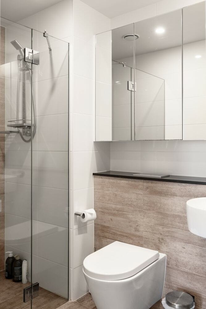 Southport Apartment