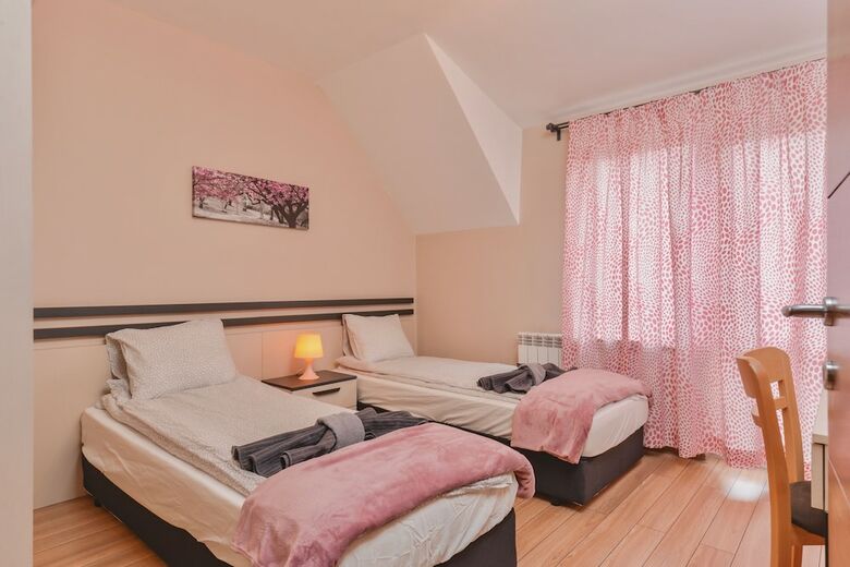 Fm Deluxe 2-bdr - Apartment - The Maisonette