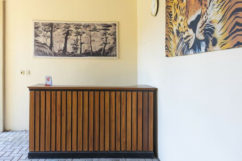Hostal Oyo 1449 Cahaya Guest House