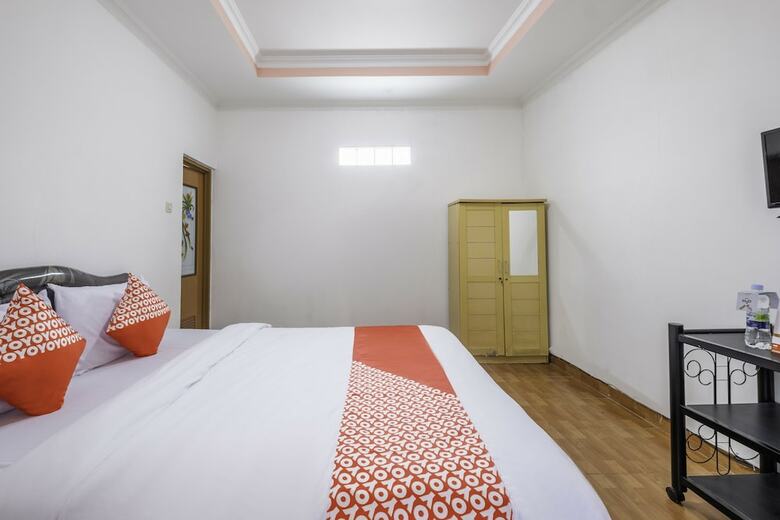 Hostal Oyo 1541 Puri Cikole Asri