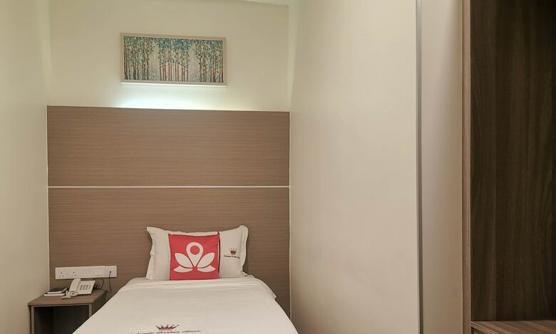 Hotel Zen Rooms Ambassador Residence