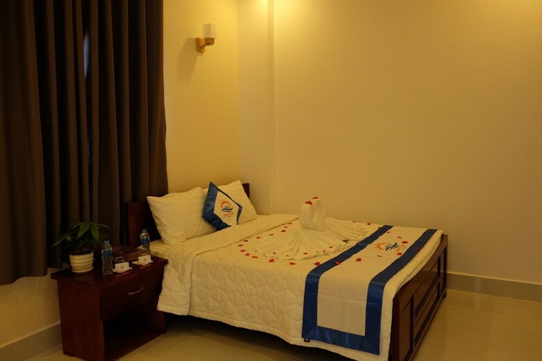 Happy View Hotel