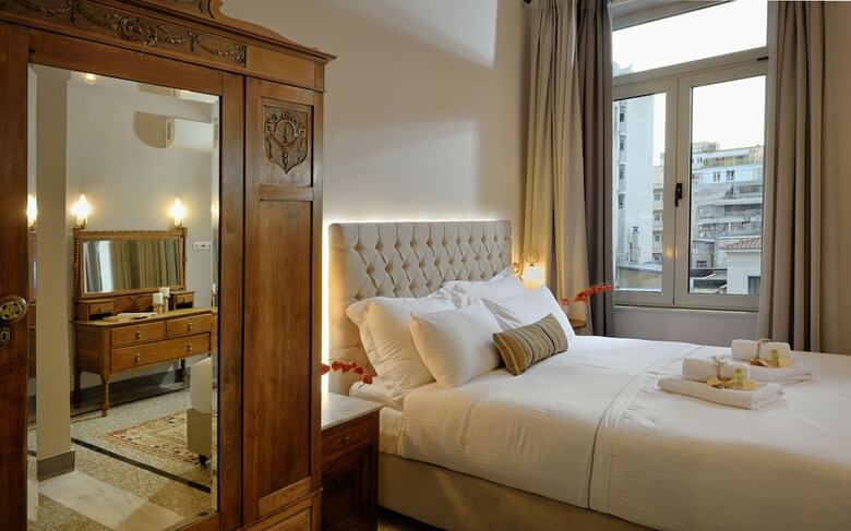 Athenian Vintage Apartments