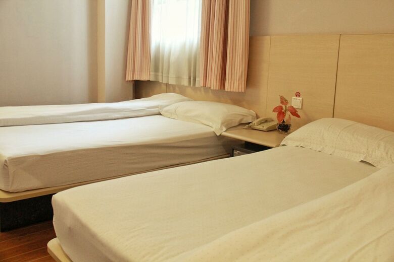 Wenxin Hotel Huashi