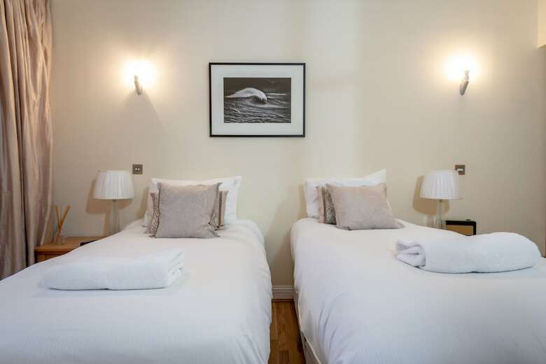 Majestic Apartment In Elie House
